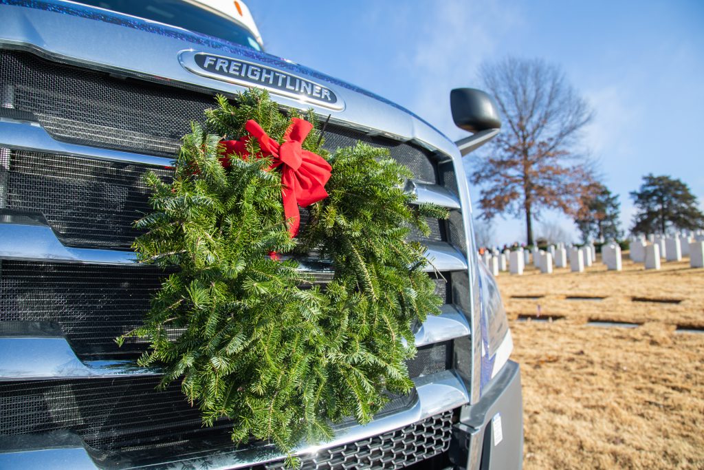 J.B. Hunt truck delivers wreaths to Fayetteville National Cemetery.